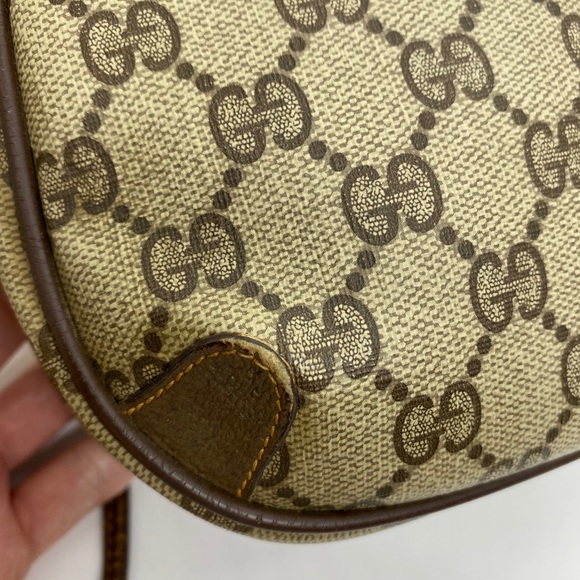 Gucci Supreme Round Crossbody - Picture 13 of 16